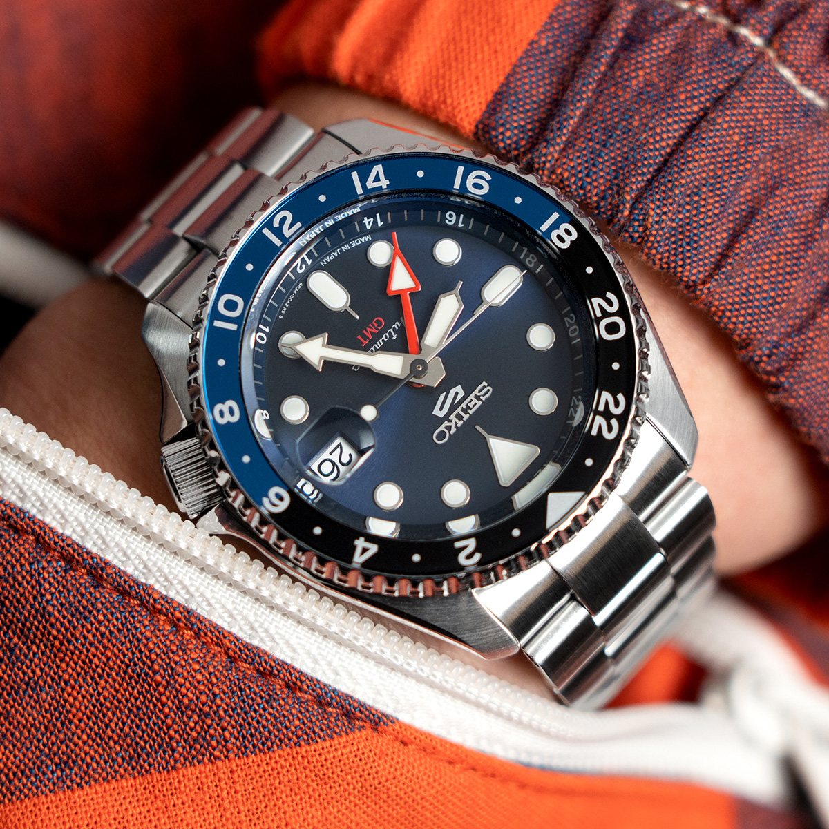 最新的 SEIKO 精工五號 5KX GMT 手錶，可能是新世代最好的手錶系列！